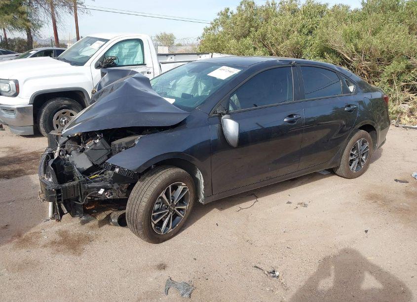 Photo 2 of 2024 Kia Forte LXS (VIN 3KPF24AD4RE837898)