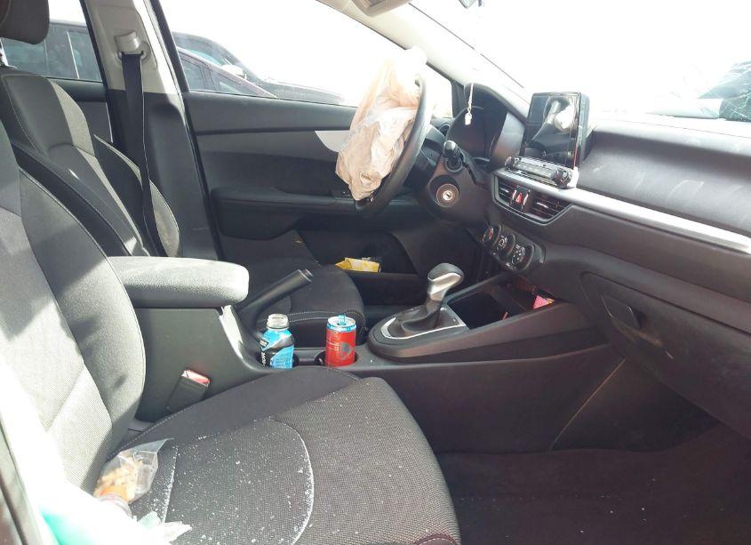 Photo 5 of 2024 Kia Forte LXS (VIN 3KPF24AD4RE837898)