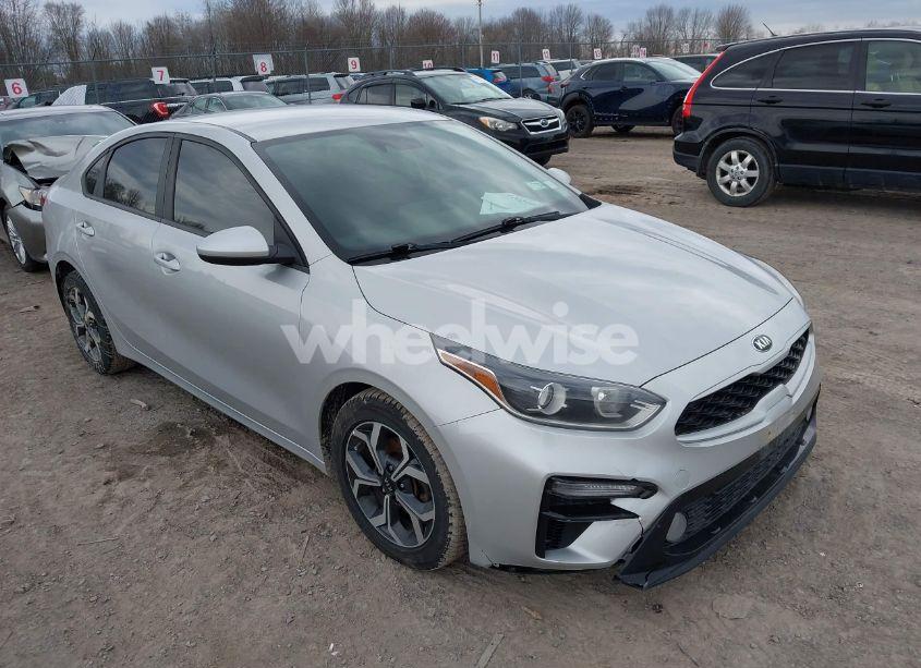 2019 Kia Forte LXS (VIN 3KPF24AD5KE012023) main photo