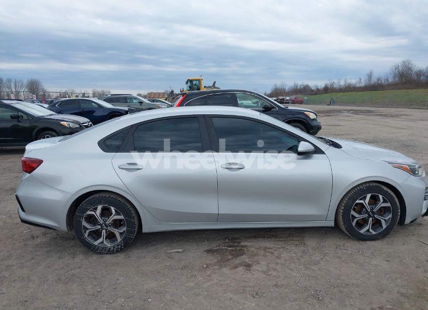Photo 13 of 2019 Kia Forte LXS (VIN 3KPF24AD5KE012023)