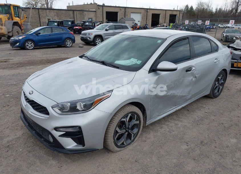 Photo 2 of 2019 Kia Forte LXS (VIN 3KPF24AD5KE012023)