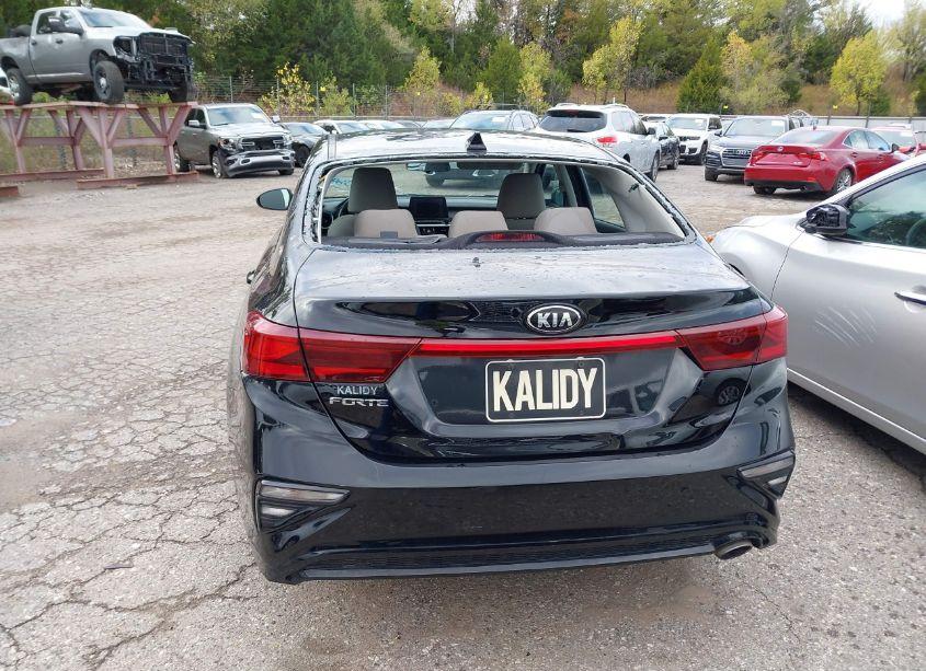 Photo 6 of 2019 Kia Forte LXS (VIN 3KPF24AD5KE032675)