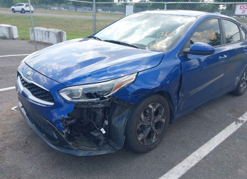 Photo 6 of 2019 Kia Forte LXS (VIN 3KPF24AD5KE042624)