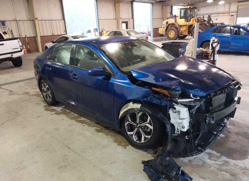 2019 Kia Forte LXS (VIN 3KPF24AD5KE049959) main photo