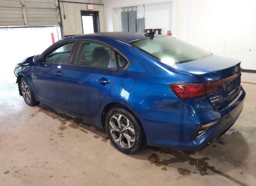 Photo 3 of 2019 Kia Forte LXS (VIN 3KPF24AD5KE049959)