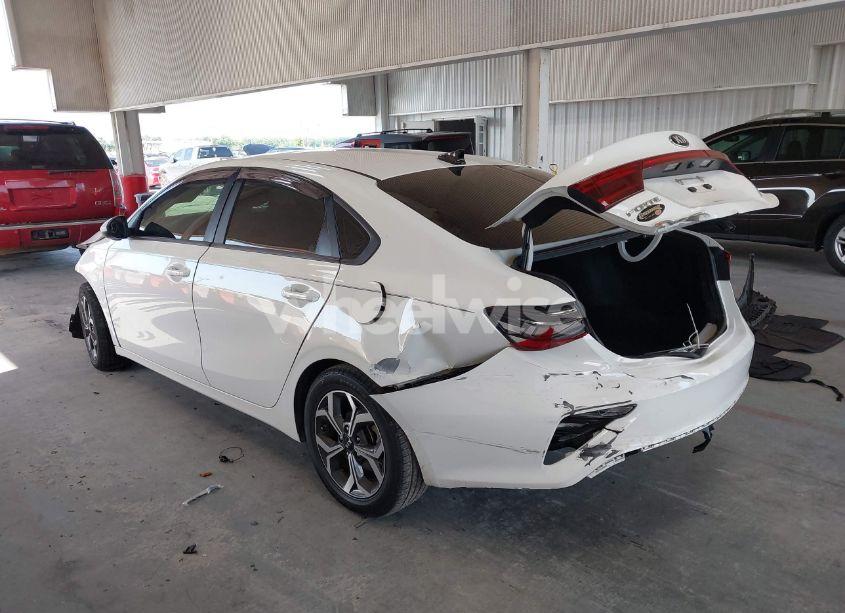 Photo 3 of 2019 Kia Forte FE/LX/LXS (VIN 3KPF24AD5KE058905)