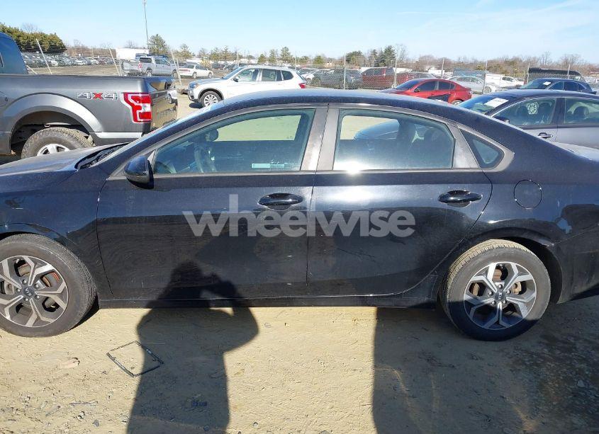 Photo 14 of 2019 Kia Forte LXS (VIN 3KPF24AD5KE060024)