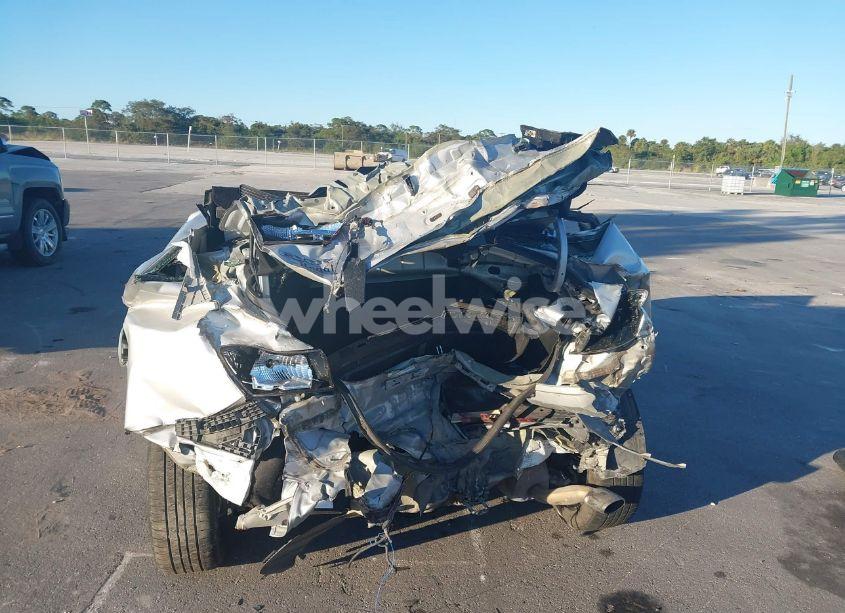 Photo 6 of 2019 Kia Forte LXS (VIN 3KPF24AD5KE072206)