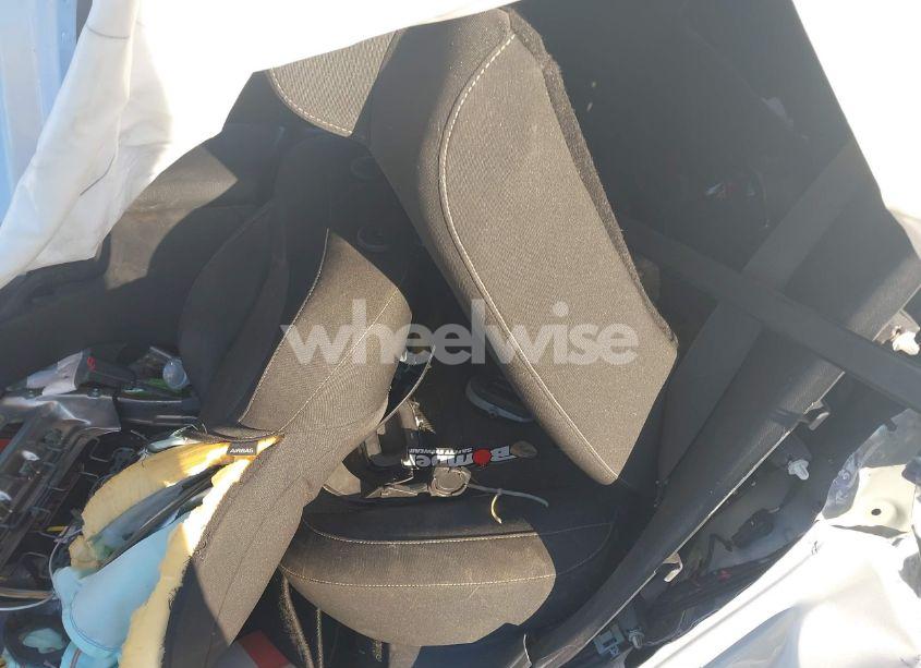 Photo 8 of 2019 Kia Forte LXS (VIN 3KPF24AD5KE072206)