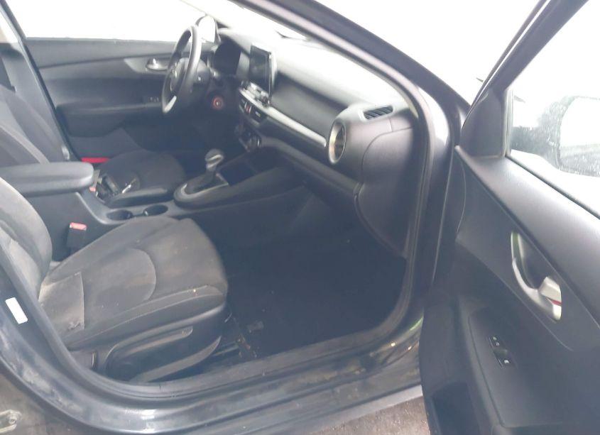 Photo 5 of 2019 Kia Forte LXS (VIN 3KPF24AD5KE076658)