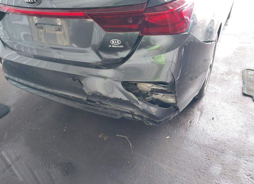 Photo 6 of 2019 Kia Forte LXS (VIN 3KPF24AD5KE076658)
