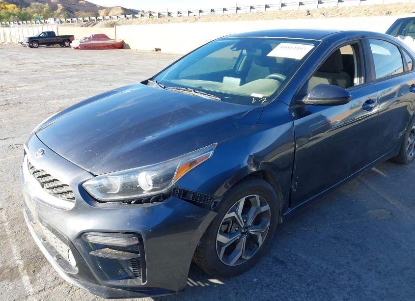 Photo 16 of 2019 Kia Forte LXS (VIN 3KPF24AD5KE082086)