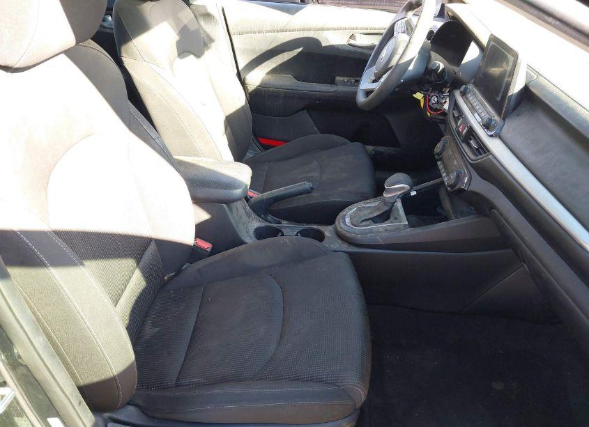 Photo 5 of 2019 Kia Forte LXS (VIN 3KPF24AD5KE082086)