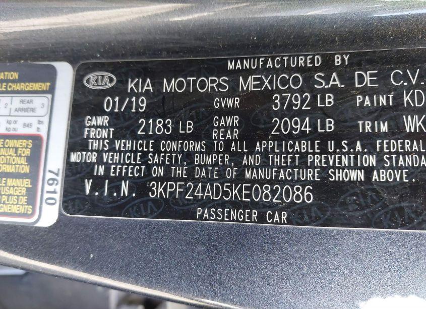 Photo 9 of 2019 Kia Forte LXS (VIN 3KPF24AD5KE082086)