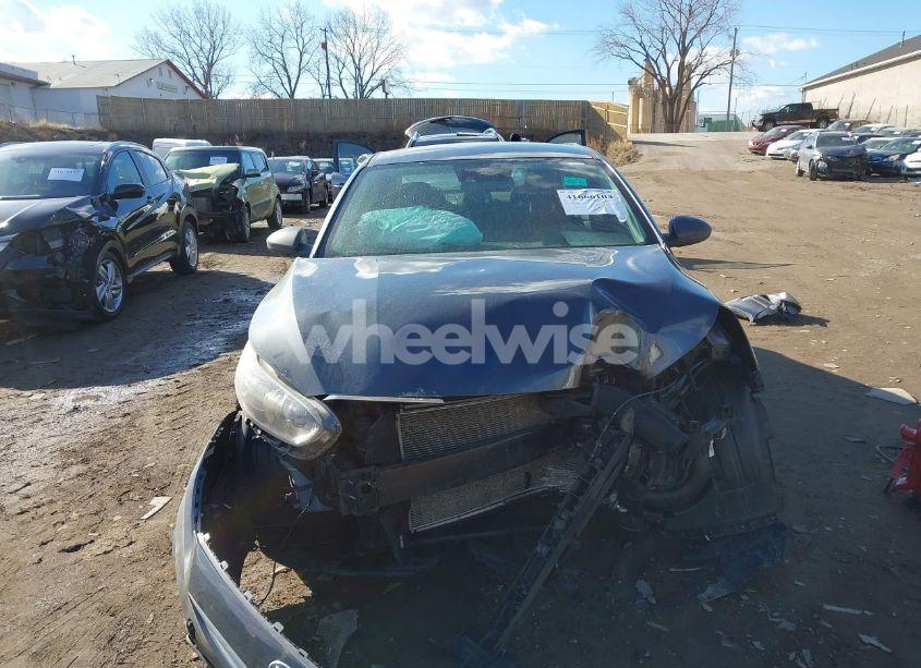 Photo 11 of 2019 Kia Forte LXS (VIN 3KPF24AD5KE083030)