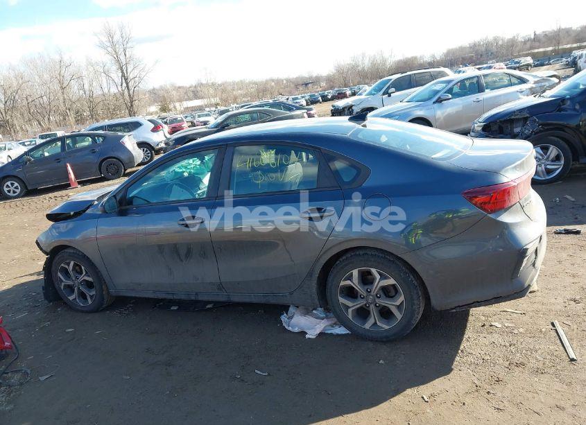 Photo 13 of 2019 Kia Forte LXS (VIN 3KPF24AD5KE083030)