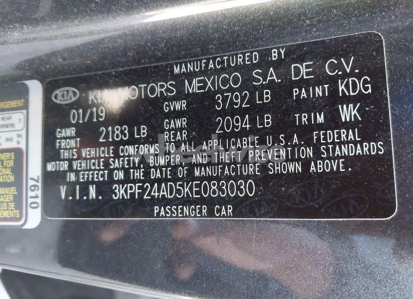 Photo 9 of 2019 Kia Forte LXS (VIN 3KPF24AD5KE083030)