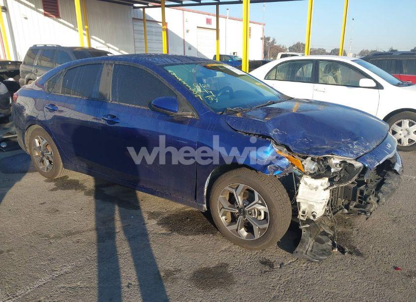 2019 Kia Forte LXS (VIN 3KPF24AD5KE118830) main photo