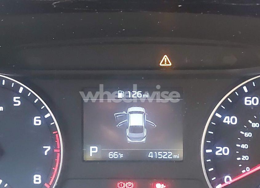 Photo 16 of 2019 Kia Forte LXS (VIN 3KPF24AD5KE118830)