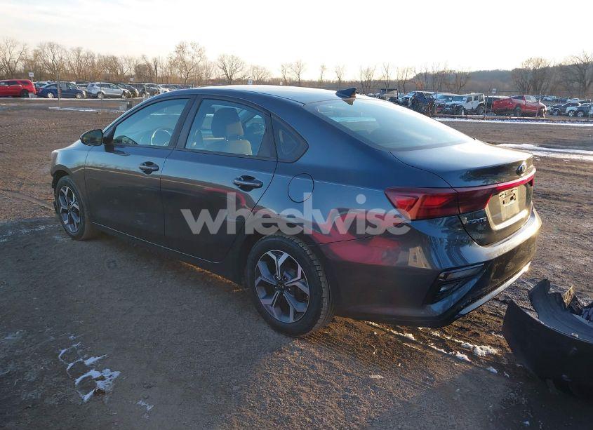 Photo 3 of 2019 Kia Forte LXS (VIN 3KPF24AD5KE131528)