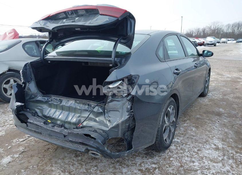 Photo 4 of 2019 Kia Forte LXS (VIN 3KPF24AD5KE135515)