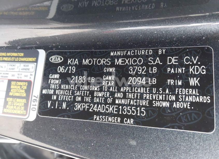 Photo 9 of 2019 Kia Forte LXS (VIN 3KPF24AD5KE135515)