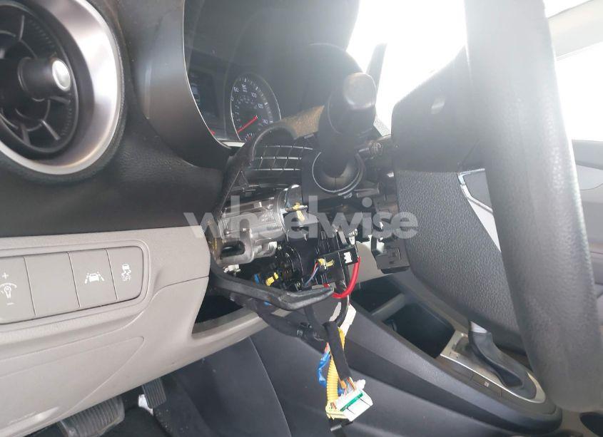 Photo 12 of 2020 Kia Forte LXS (VIN 3KPF24AD5LE141476)