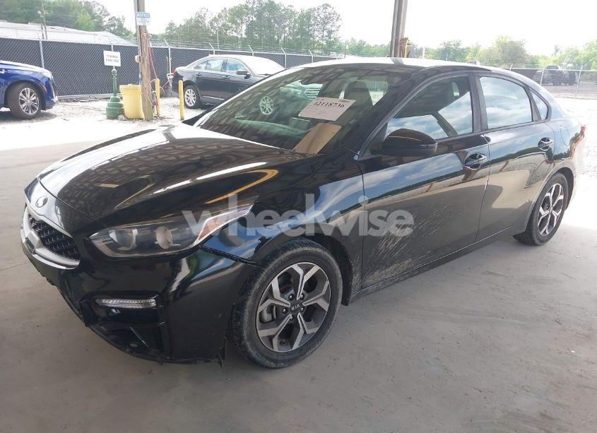 Photo 2 of 2020 Kia Forte LXS (VIN 3KPF24AD5LE141476)