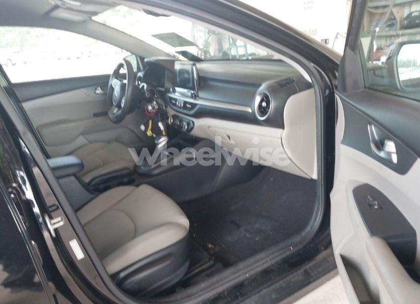 Photo 5 of 2020 Kia Forte LXS (VIN 3KPF24AD5LE141476)