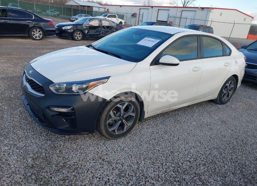 Photo 2 of 2020 Kia Forte LXS (VIN 3KPF24AD5LE159458)