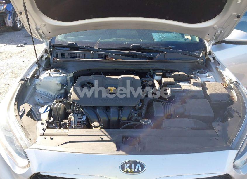 Photo 10 of 2020 Kia Forte LXS (VIN 3KPF24AD5LE186501)
