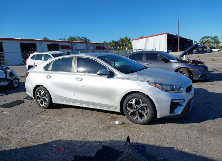 Photo 13 of 2020 Kia Forte LXS (VIN 3KPF24AD5LE186501)