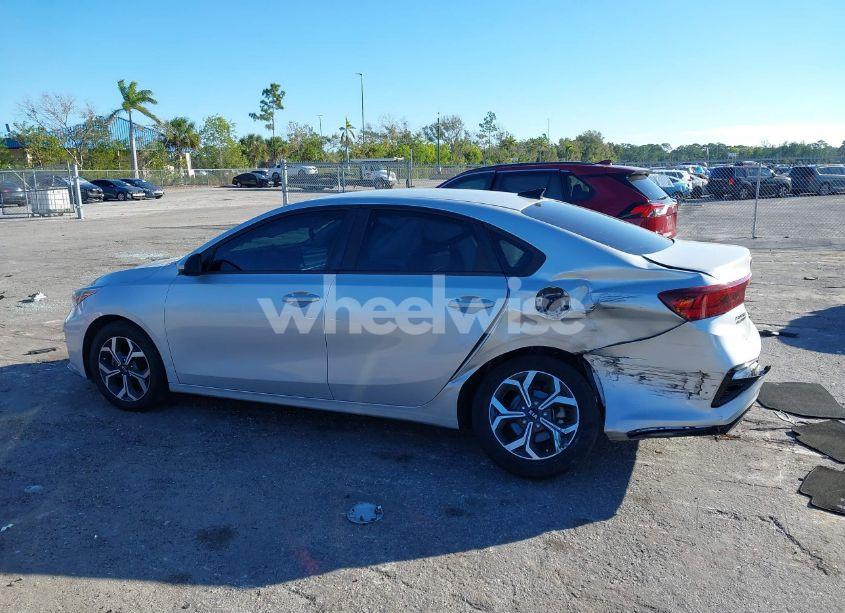 Photo 14 of 2020 Kia Forte LXS (VIN 3KPF24AD5LE186501)
