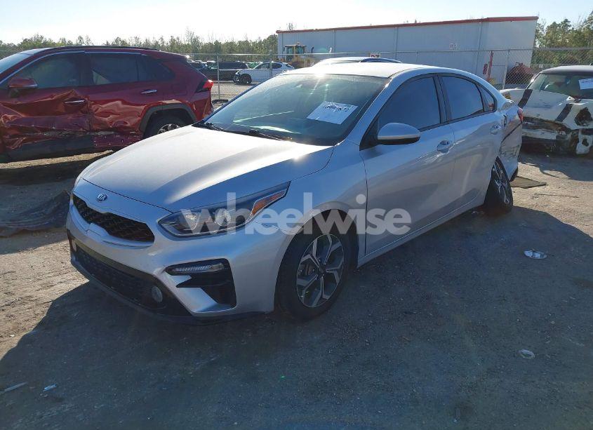 Photo 2 of 2020 Kia Forte LXS (VIN 3KPF24AD5LE186501)