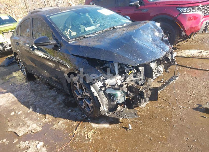 2020 Kia Forte LXS (VIN 3KPF24AD5LE187096) main photo