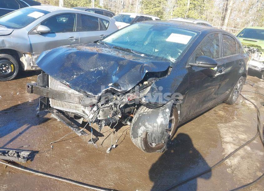 Photo 2 of 2020 Kia Forte LXS (VIN 3KPF24AD5LE187096)