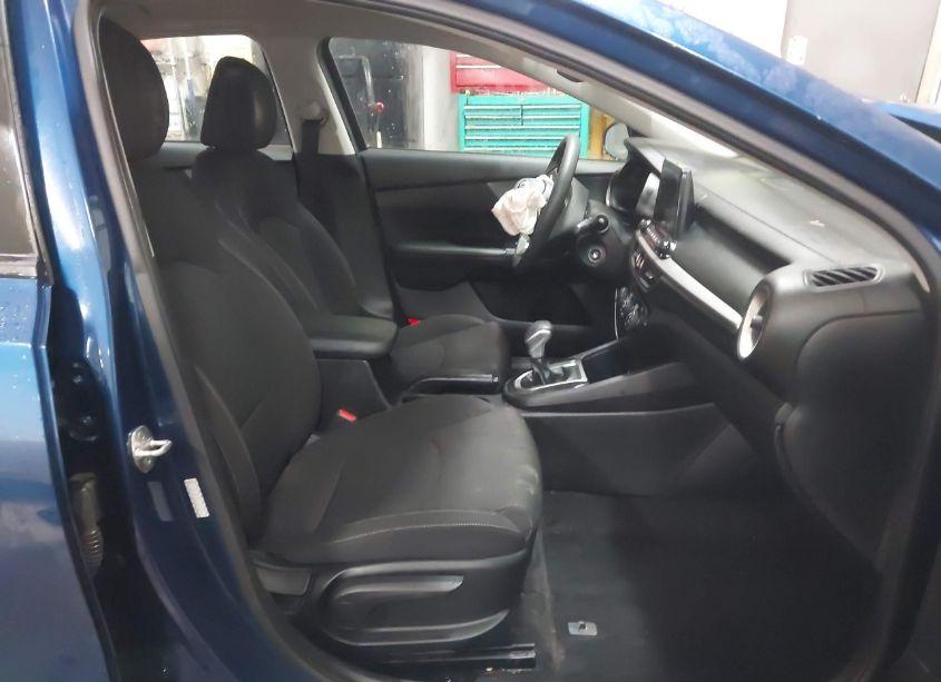 Photo 5 of 2020 Kia Forte LXS (VIN 3KPF24AD5LE192234)