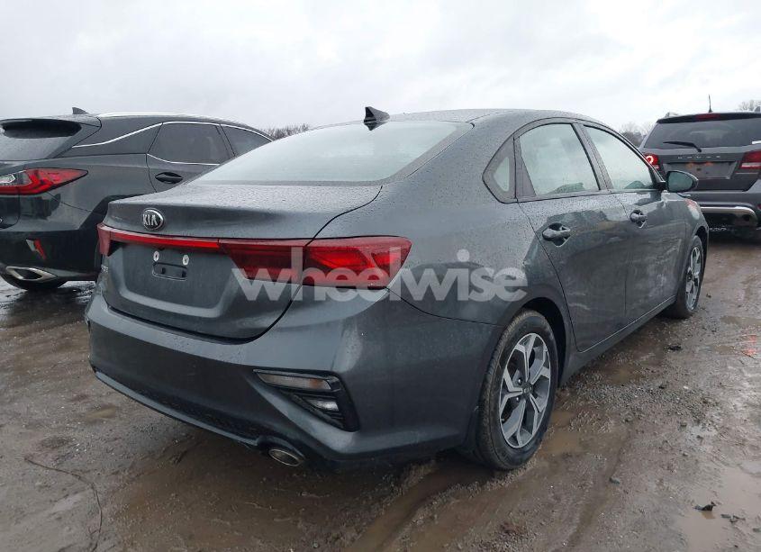 Photo 4 of 2020 Kia Forte LXS (VIN 3KPF24AD5LE193951)
