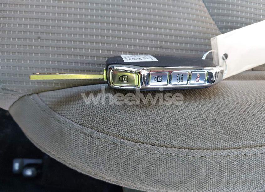 Photo 11 of 2020 Kia Forte LXS (VIN 3KPF24AD5LE194632)