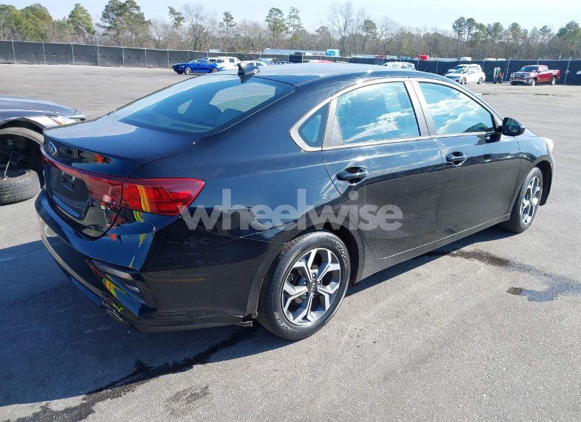 Photo 4 of 2020 Kia Forte LXS (VIN 3KPF24AD5LE194632)