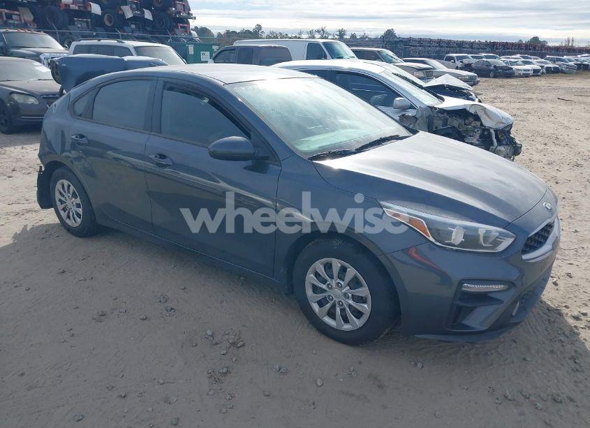 2021 Kia Forte FE (VIN 3KPF24AD5ME266088) main photo