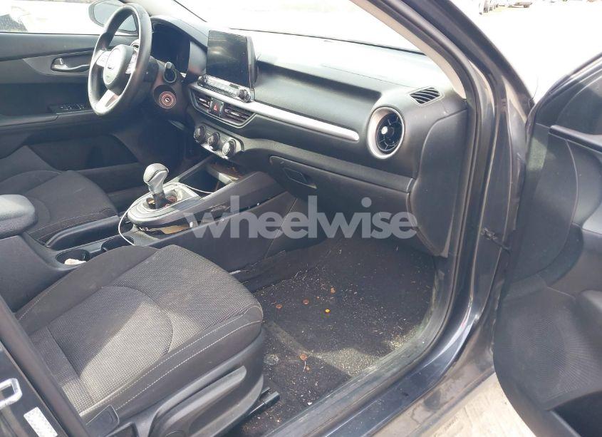 Photo 5 of 2021 Kia Forte FE (VIN 3KPF24AD5ME266088)