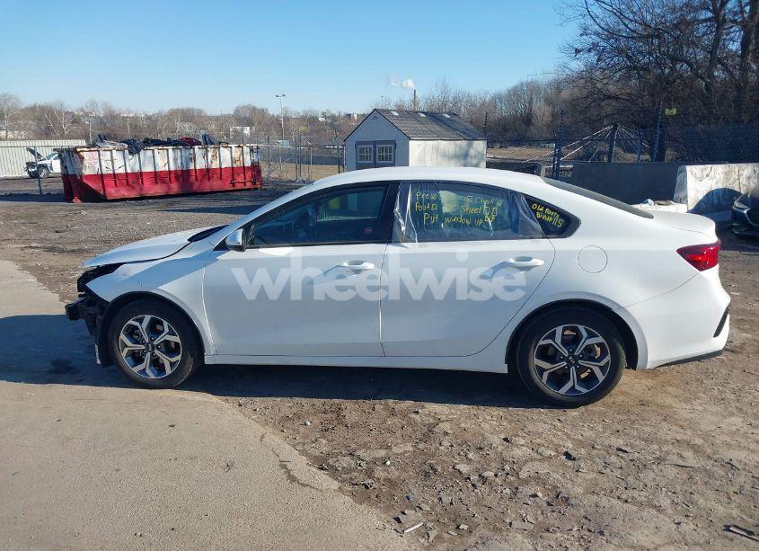 Photo 15 of 2021 Kia Forte LXS (VIN 3KPF24AD5ME266480)