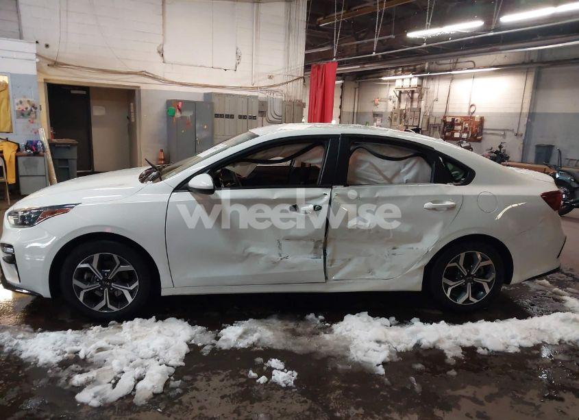 Photo 6 of 2021 Kia Forte LXS (VIN 3KPF24AD5ME268116)