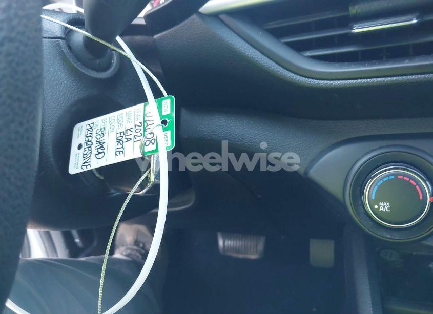 Photo 11 of 2021 Kia Forte LXS (VIN 3KPF24AD5ME273168)