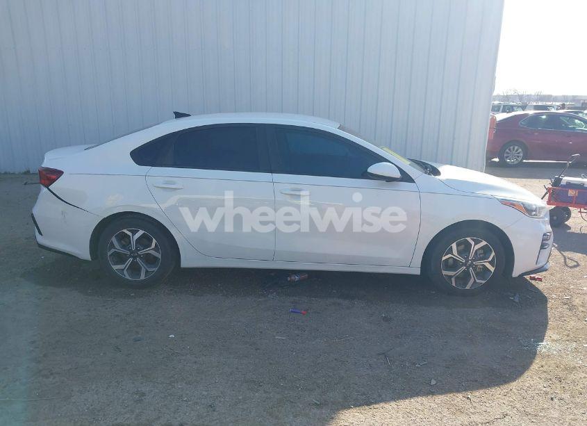 Photo 13 of 2021 Kia Forte LXS (VIN 3KPF24AD5ME273168)