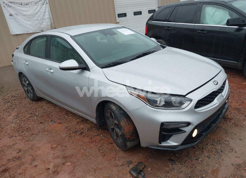 2021 Kia Forte LXS (VIN 3KPF24AD5ME278984) main photo