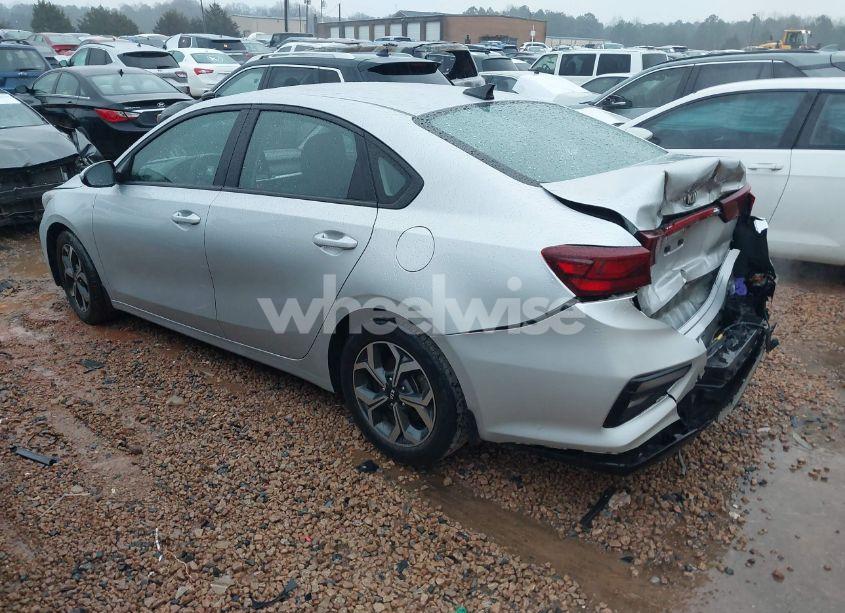 Photo 3 of 2021 Kia Forte LXS (VIN 3KPF24AD5ME278984)