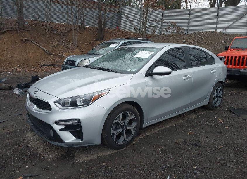 Photo 2 of 2021 Kia Forte LXS (VIN 3KPF24AD5ME284641)