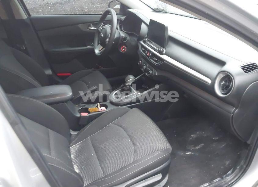 Photo 5 of 2021 Kia Forte LXS (VIN 3KPF24AD5ME284641)